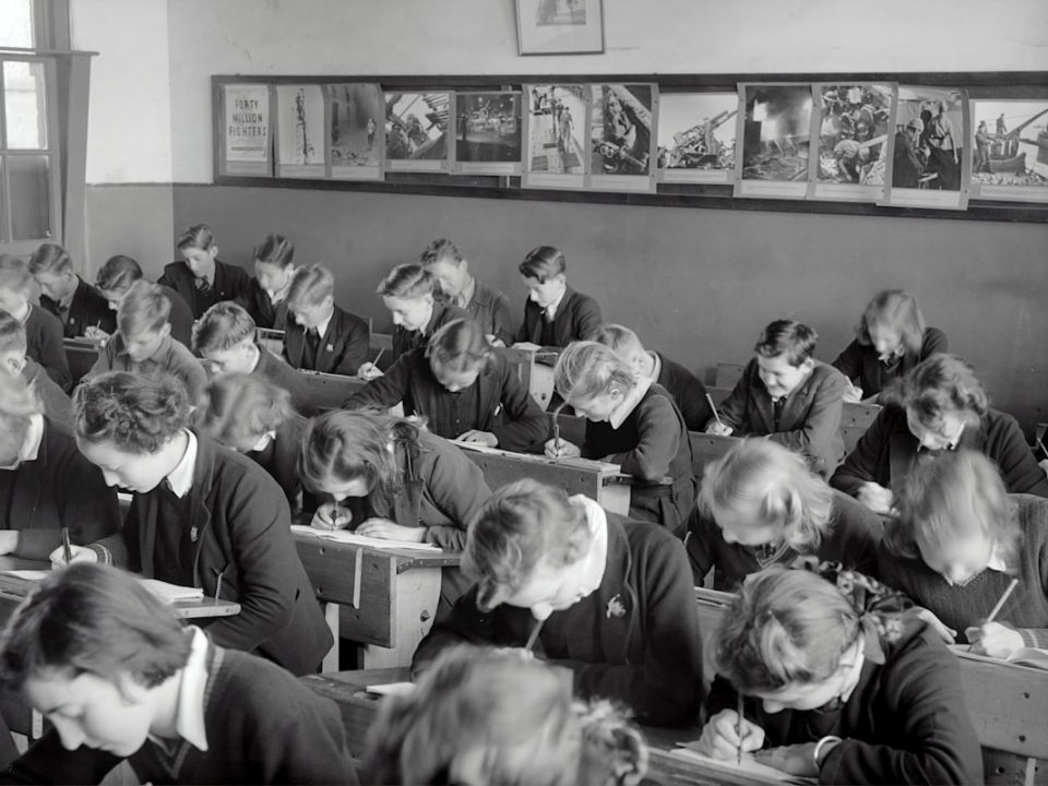 Victorian classroom with students